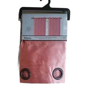 Maria Contains 84" Length.